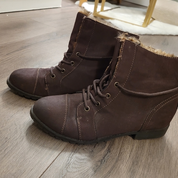 Madden Girl Brown Boots - Picture 1 of 4